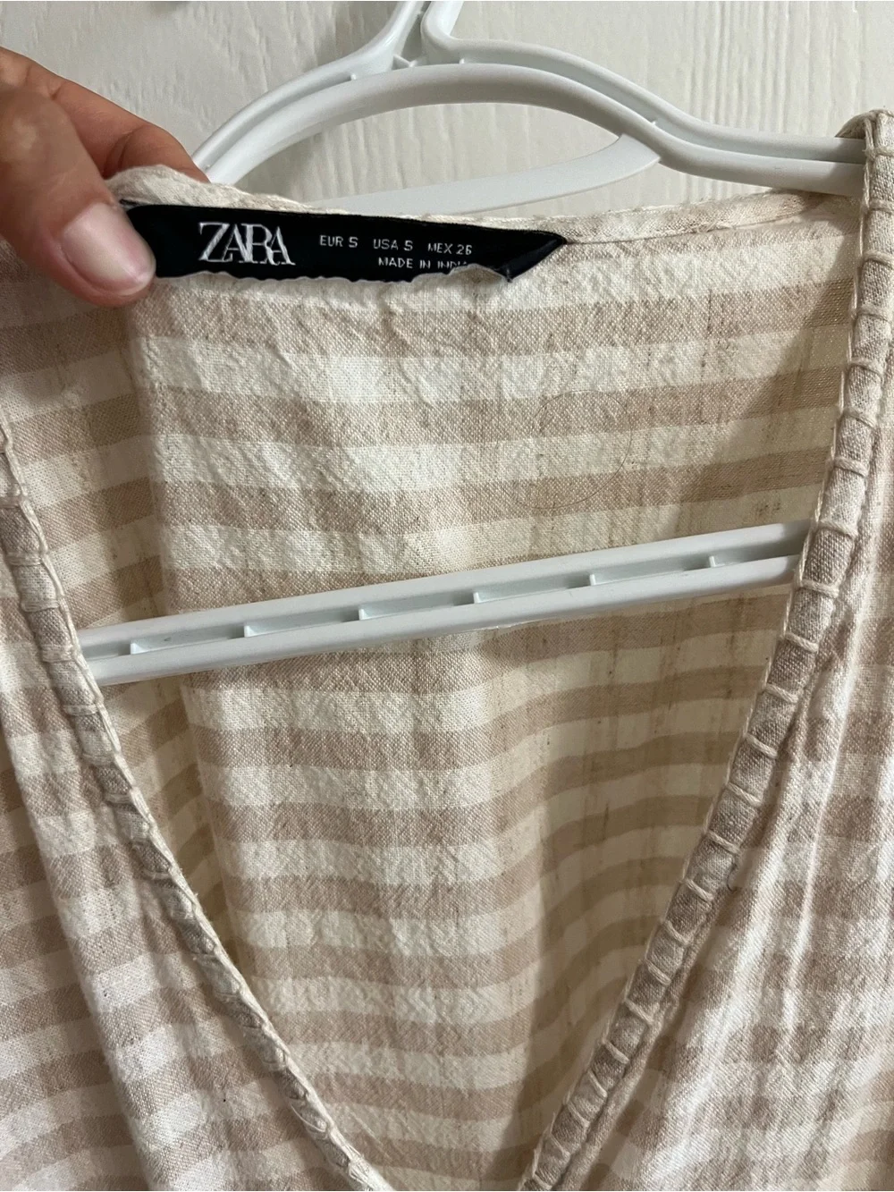 Zara Beige and Cream Checked Button-Front Midi Dress - Picture 4 of 5